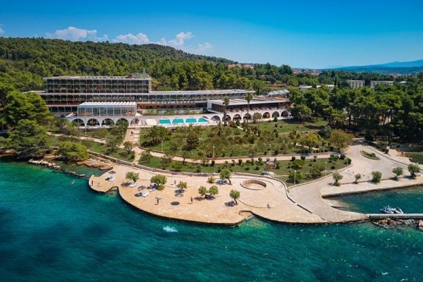 Hotel Arkada 2*Hvar